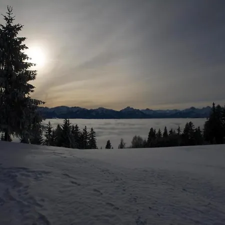In The Allgaeu With View Of The Bavarian Alps Apartmán Bernbeuren