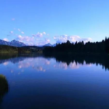 In The Allgaeu With View Of The Bavarian Alps * ברנבורן